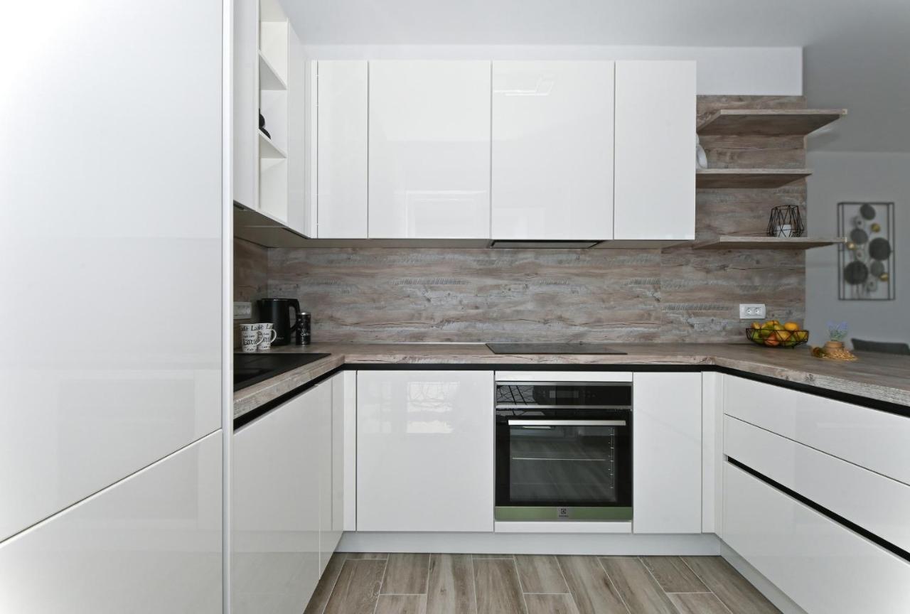 Luxury Apartment White Crystal Kaštela Exteriér fotografie